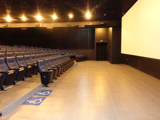A sala de cinema com reprodução analógica e digital./ Créditos: Dayane Saleh
